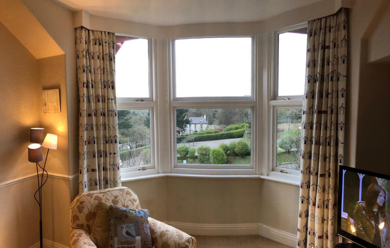 White Acre Apartment